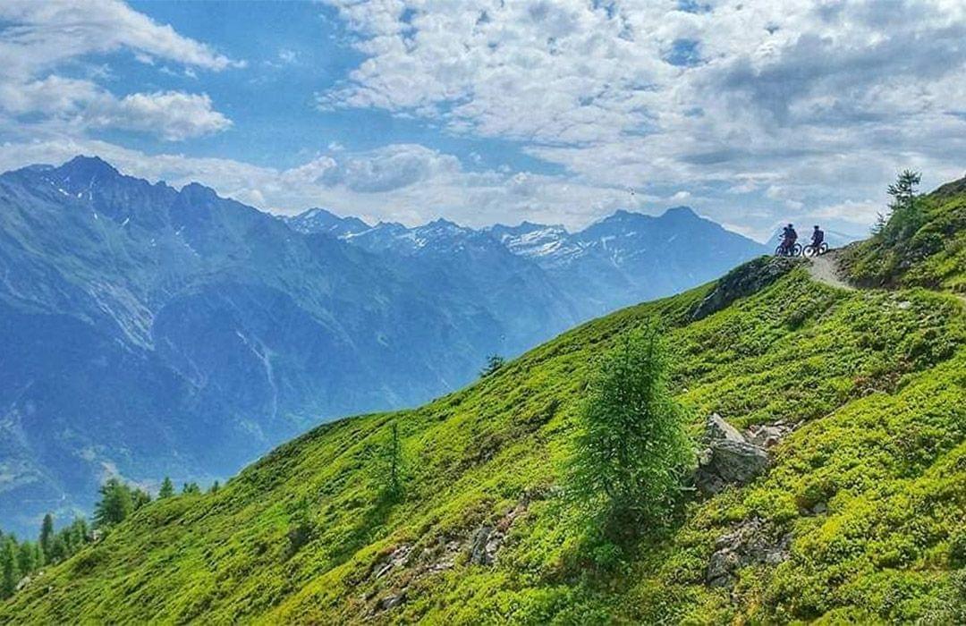 Mountainbiking in the French Alps