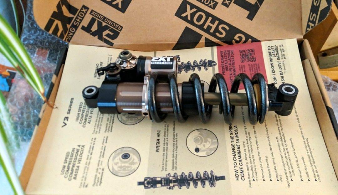 EXZT Storia V3 coil mountain bike shock