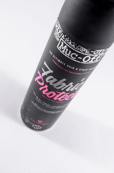 Muc-Off Fabric Protect waterproofing spray  Emerald MTB - /muc-off-fabric -protect-waterproofing-spray/