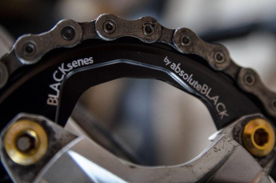 AbsoluteBlack oval chainring